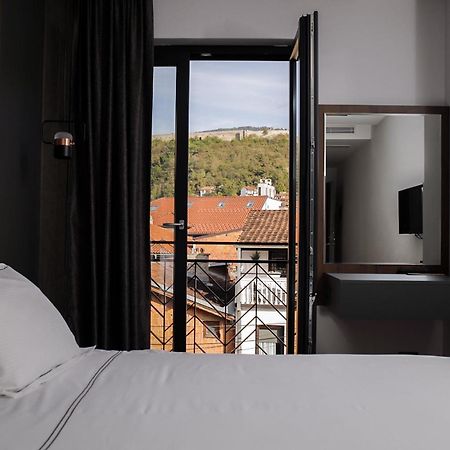 Triumf Hotel Prizren Eksteriør billede