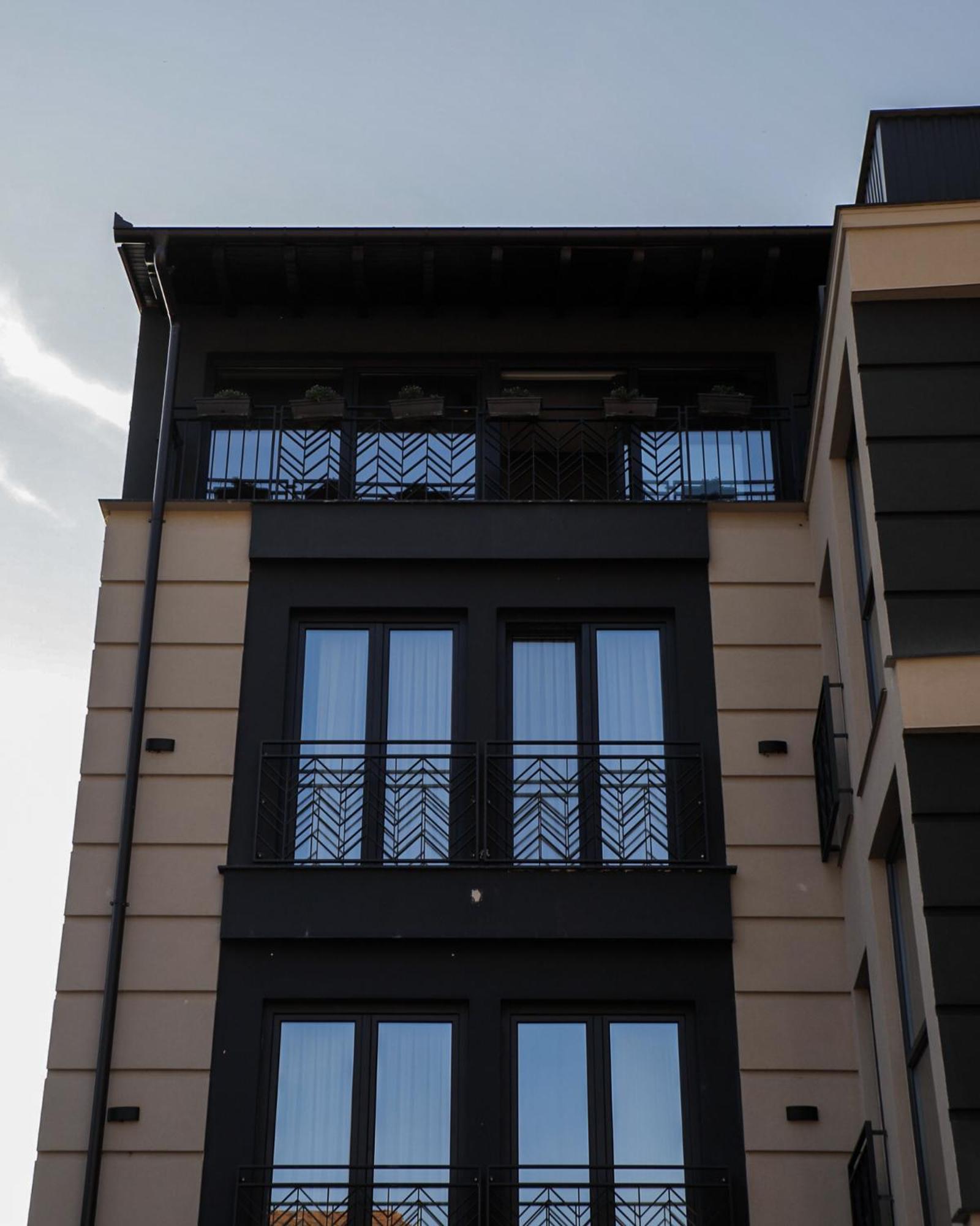 Triumf Hotel Prizren Eksteriør billede